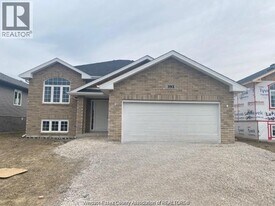393 Cypress Ln in Lakeshore, ON - Building Photo