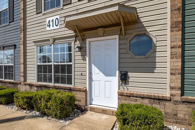 410 SE J St in Bentonville, AR - Building Photo - Building Photo