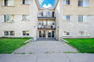 1655 Rue Fleury E in Montréal, QC - Building Photo - Building Photo