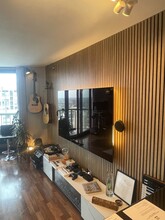 111 W Maple St, Unit 3305 in Chicago, IL - Building Photo - Building Photo