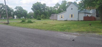 26 E 1st St in Addieville, IL - Building Photo - Building Photo