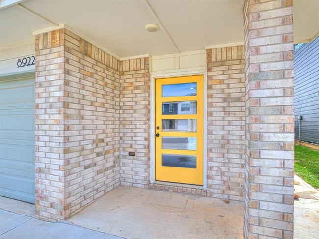 8922 NW 109th Terrace in Oklahoma City, OK - Building Photo - Building Photo