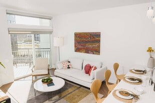 Everlight in Redmond, WA - Building Photo