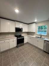 10529 Highway 613 in Moss Point, MS - Building Photo - Building Photo