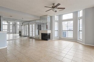 3420 Country Club Dr W in Irving, TX - Building Photo