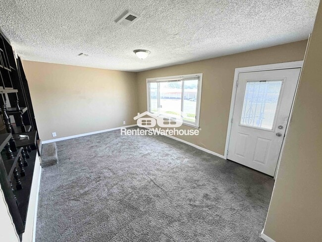 6802 Longview Rd in Kansas City, MO - Building Photo - Building Photo