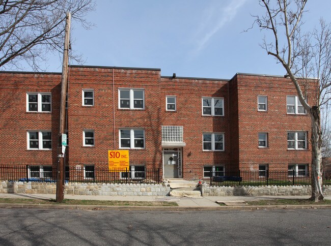 1820 Fort Davis St SE in Washington, DC - Foto de edificio - Building Photo