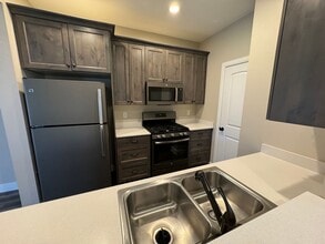 173 E Fiddlers Canyon in Cedar City, UT - Building Photo - Building Photo