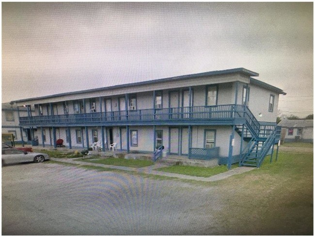 418-420 Carleta St in Corpus Christi, TX - Foto de edificio - Building Photo