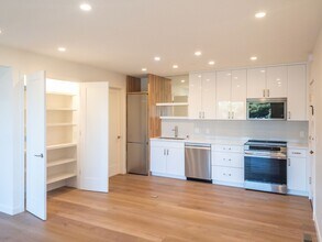 10A 2nd St in Sausalito, CA - Building Photo - Building Photo