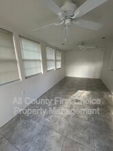 5117 28th Ave S in Gulfport, FL - Building Photo - Building Photo