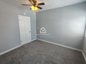 1001 W 1st St, Unit 1 in Muncie, IN - Foto de edificio - Building Photo