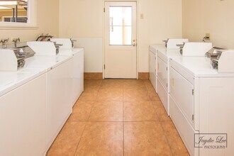 Bidwell's Mill Apartments in Chico, CA - Building Photo - Building Photo