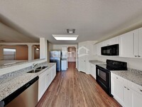 9246 Silver Vista in San Antonio, TX - Building Photo - Building Photo