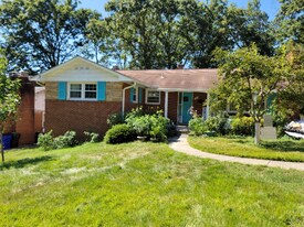 9206 Limestone Pl in College Park, MD - Building Photo