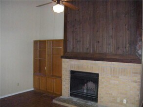 908 Poplar in Austin, TX - Building Photo - Building Photo