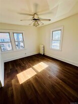 111 N 3rd St in New Hyde Park, NY - Building Photo