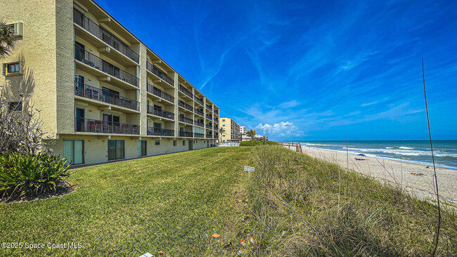 1465 Jimmy Buffett Mem Hwy in Satellite Beach, FL - Building Photo - Building Photo