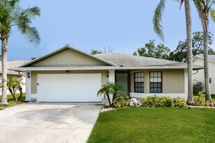 619 Butternut Pl in Lakeland, FL - Building Photo