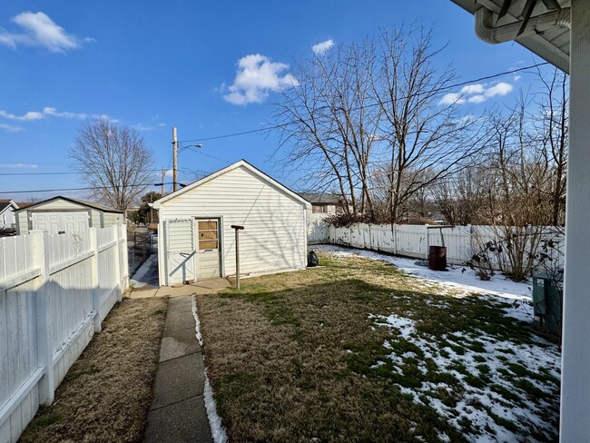 152 4th St in Dunbar, WV - Building Photo - Building Photo
