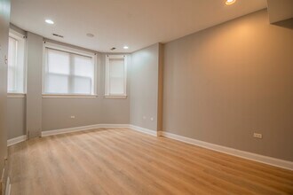 2036 W Arthur Ave in Chicago, IL - Building Photo - Building Photo