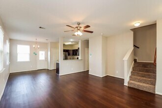 21822 Octavia Way in Houston, TX - Foto de edificio - Building Photo