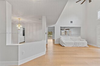 237 NW 100th Ave in Plantation, FL - Building Photo - Building Photo