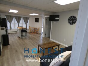 508 Water St, Unit 4 in Gardiner, ME - Building Photo - Building Photo