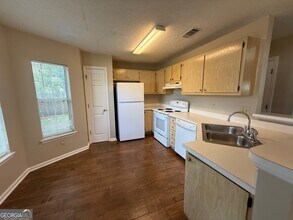 141 Lake Wellington Dr in Kingsland, GA - Building Photo - Building Photo