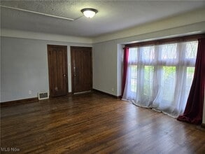 3557 Lynnfield Rd in Shaker Heights, OH - Building Photo - Building Photo