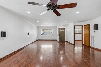 5307 Poinciana Dr in Houston, TX - Building Photo - Building Photo