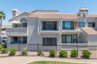 Venetian I & II in Scottsdale, AZ - Building Photo - Building Photo