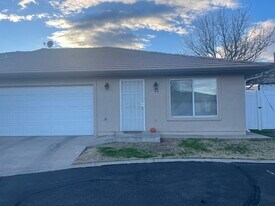 258 S 200 W in Saint George, UT - Building Photo