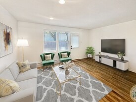 33 Livingston Ct in Novato, CA - Building Photo