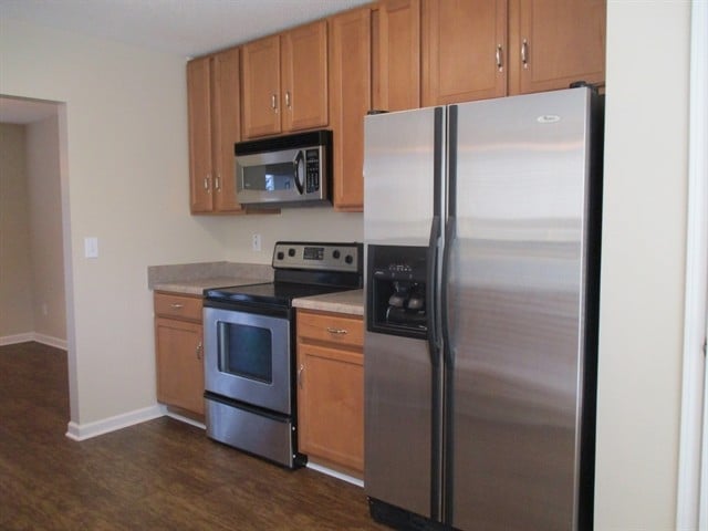 611 Westbury Way in Simpsonville, SC - Foto de edificio - Building Photo