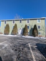471 High St, Unit 5 in Hampton, NH - Building Photo