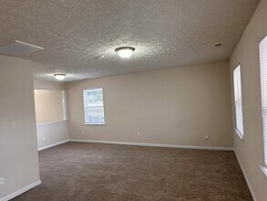 5302 Dilbagh Dr in Durham, NC - Building Photo - Building Photo