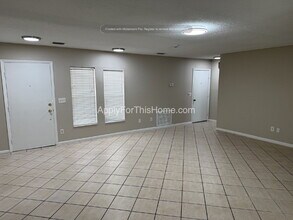 14921 Old Pointe Rd in Tampa, FL - Building Photo - Building Photo