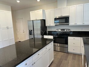 1805 Lucky Star Pl in Lincoln, CA - Building Photo - Building Photo