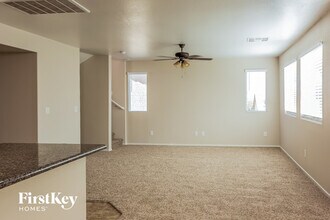 10809 Merrimack Ave in Las Vegas, NV - Building Photo - Building Photo