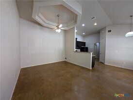 208 Anne Louise Dr in New Braunfels, TX - Building Photo