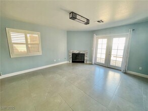 8214 Mt Brodie Cir in Las Vegas, NV - Building Photo - Building Photo