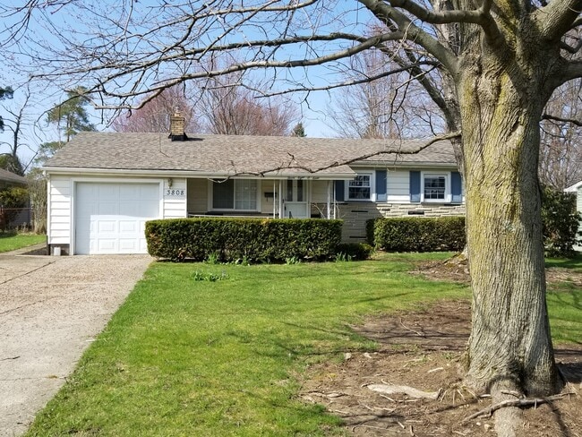 property at 3808 Cumberland Dr