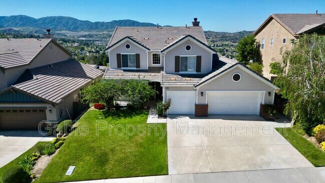 19114 Olympic Crest Dr in Santa Clarita, CA - Building Photo - Building Photo