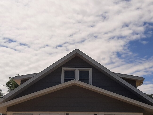 611 Lawn Drive, Unit Apartment #2/Upper Unit