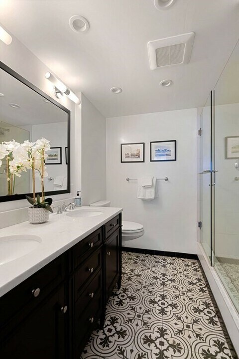 47 Harvard Pl in Boston, MA - Building Photo