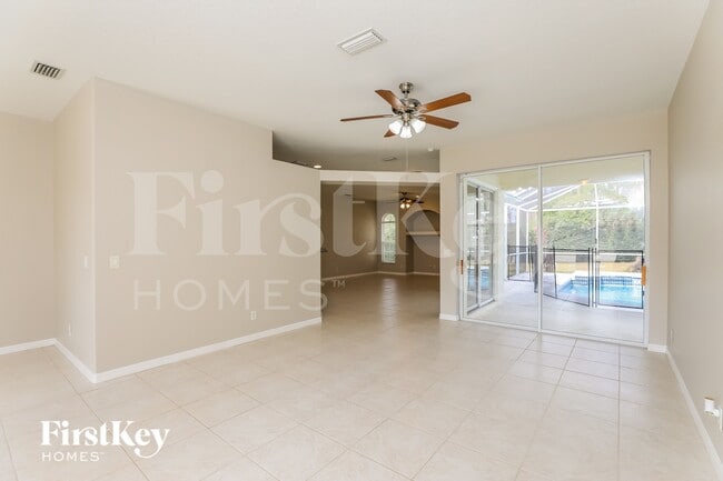 2322 Renfro Ave in North Port, FL - Foto de edificio - Building Photo