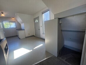 1318 High St in Bellingham, WA - Building Photo - Building Photo