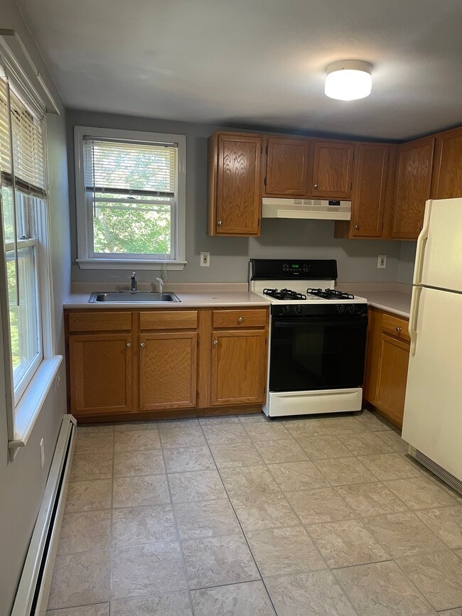 123 Central St, Unit 6