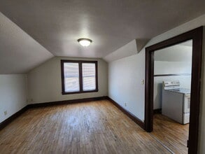 321 6th St in Menasha, WI - Building Photo - Building Photo